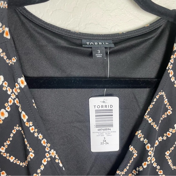 Torrid Black Floral Geometric Maxi Georgette Surplice Hi-Low Dress 3X NWT - Picture 4 of 16